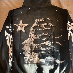 Hellstar/ size medium/   No tradesss!